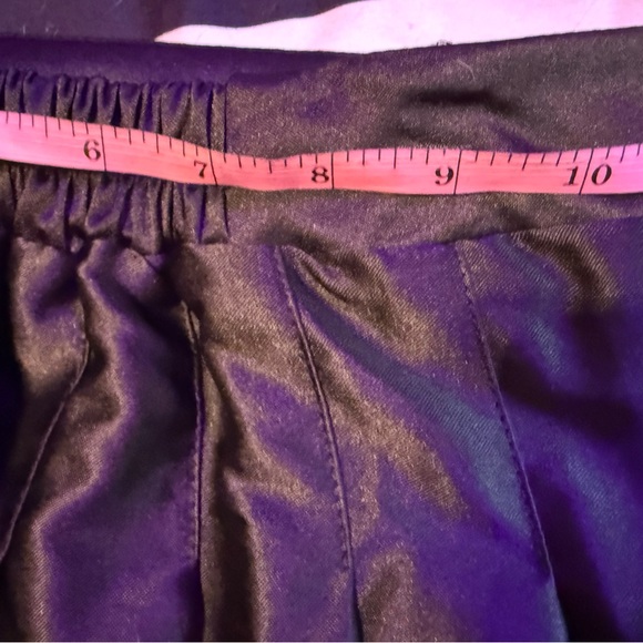 Elegant Black Pleated Skirt with shorts underneath - Picture 12 of 13